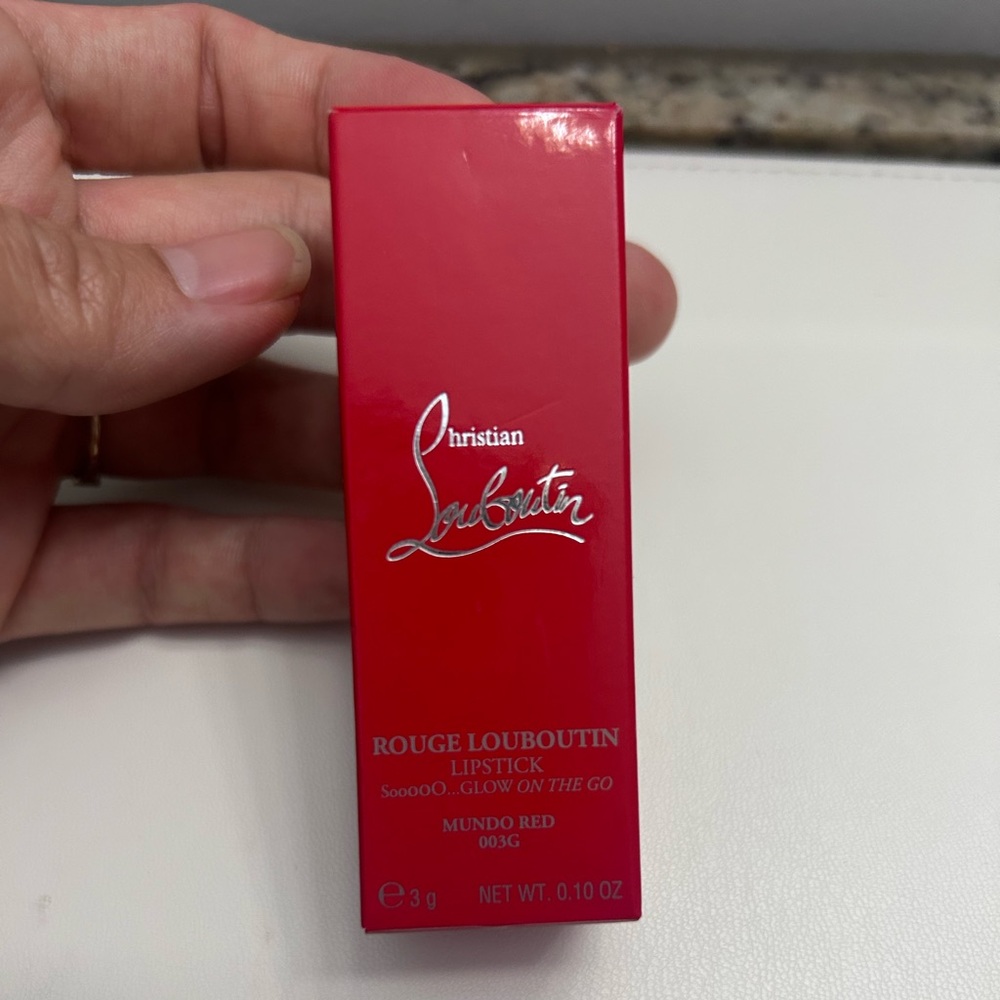 Christian Louboutin Red Lipstick - SooooO… Glow on the go — Mundo Red 003G - Picture 5 of 5